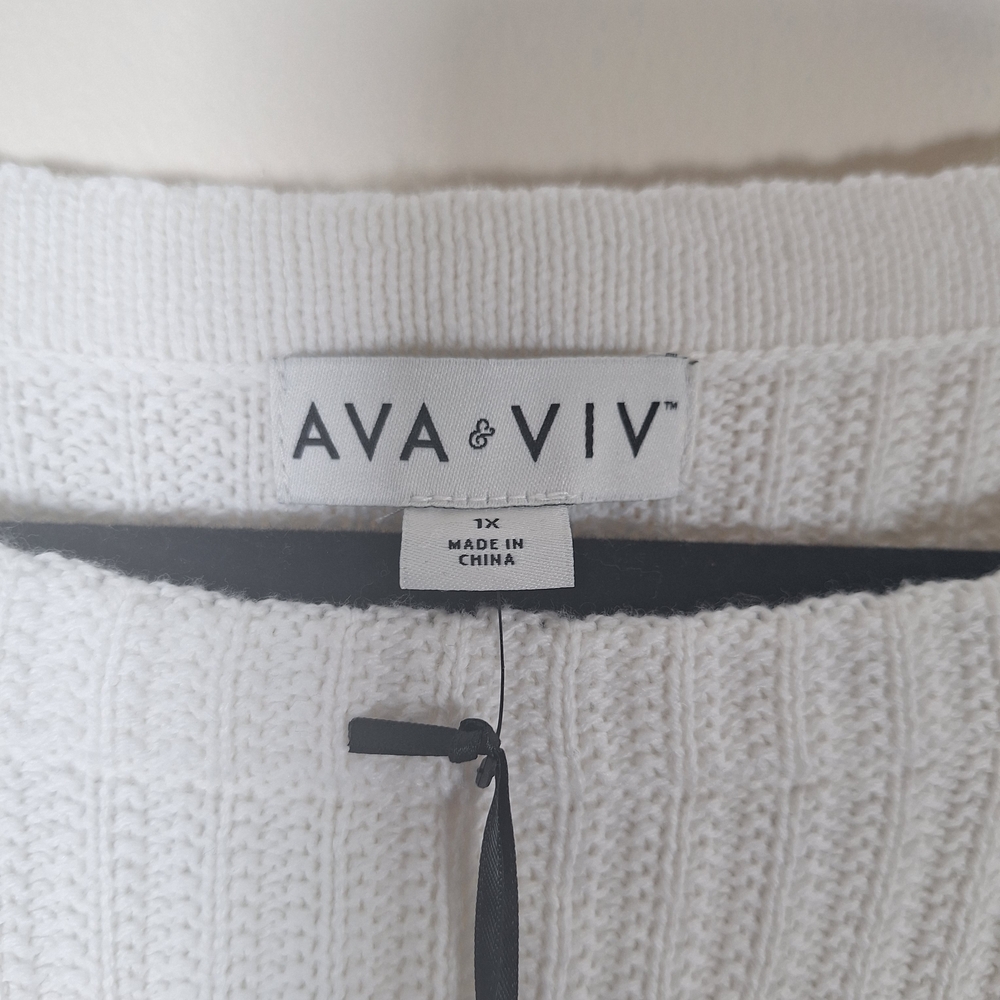 Ava & Viv White and Black Striped Sweater - Picture 4 of 4